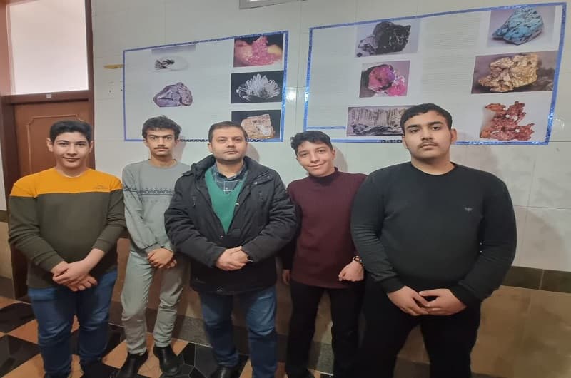 شمس دانش